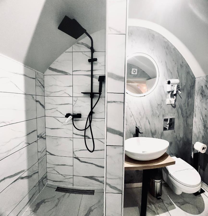 Stay Inn Central Brasov Ap 2 ภายนอก รูปภาพ